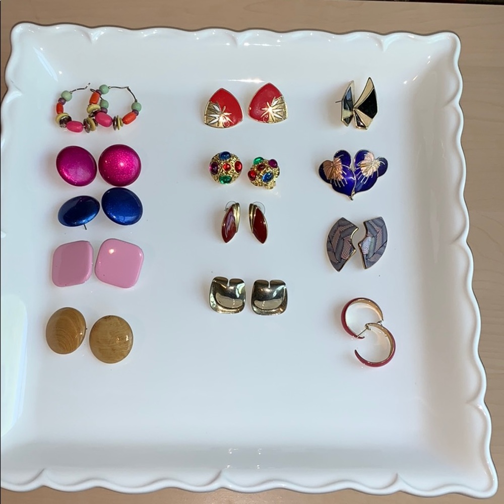 Vintage Earrings on a Platter!💖